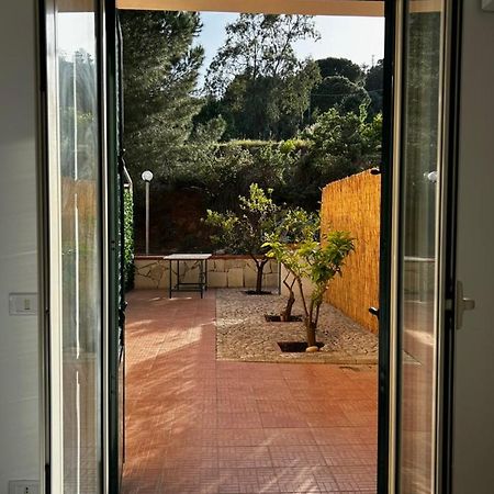 Top Relax Finale Di Pollina Bagian luar foto
