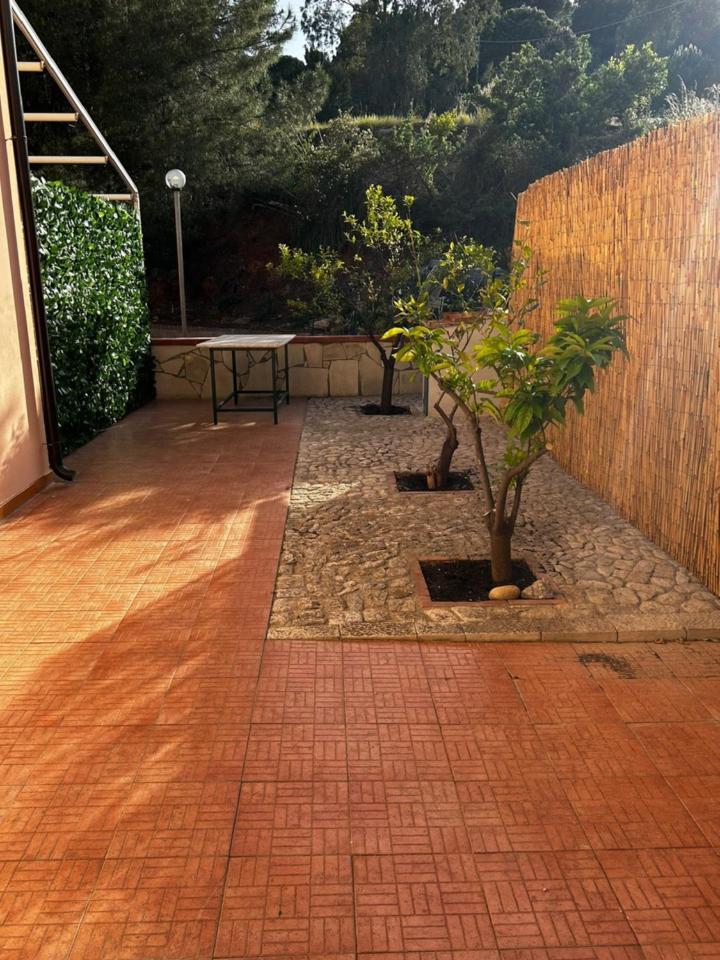 Top Relax Finale Di Pollina Bagian luar foto